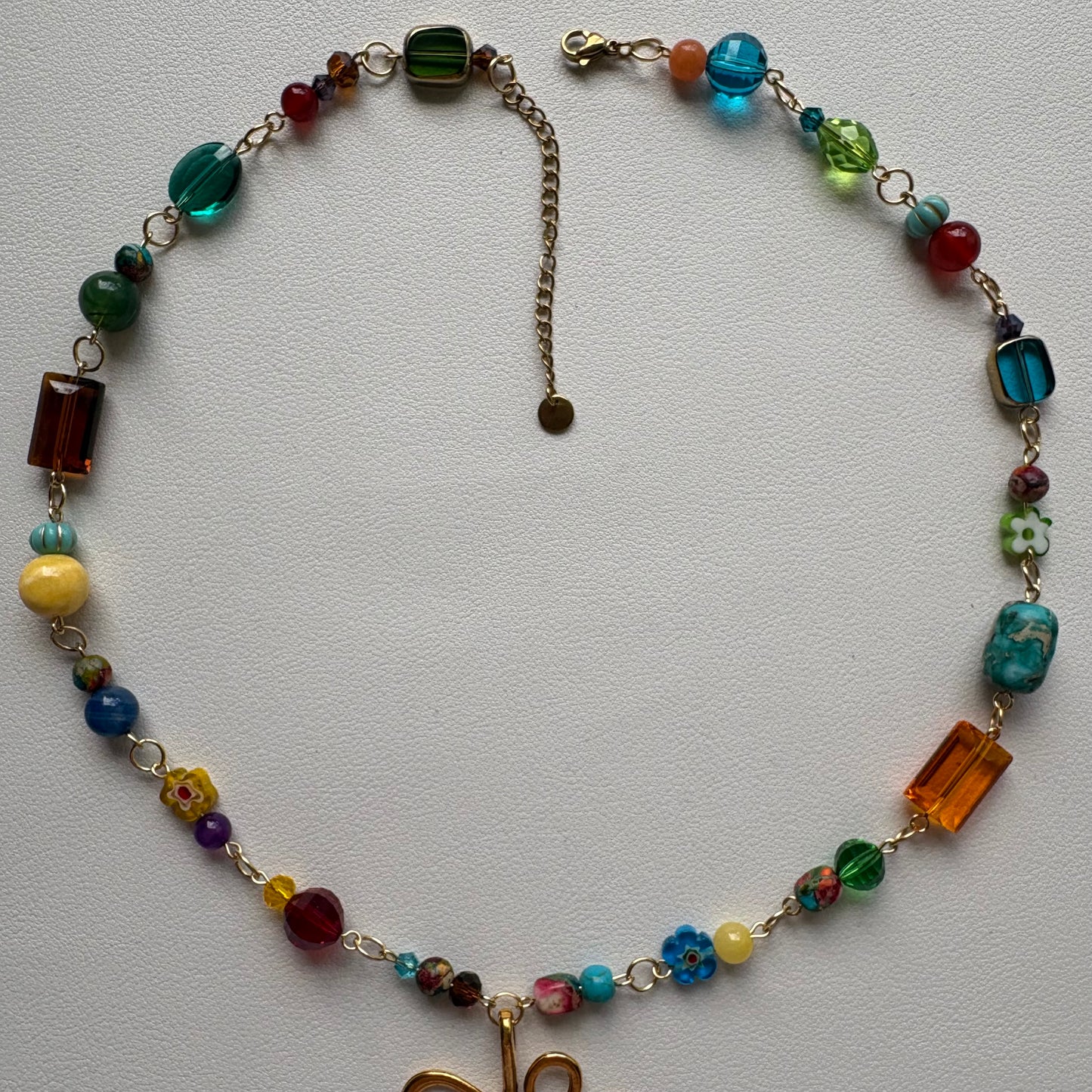 the groovy necklace