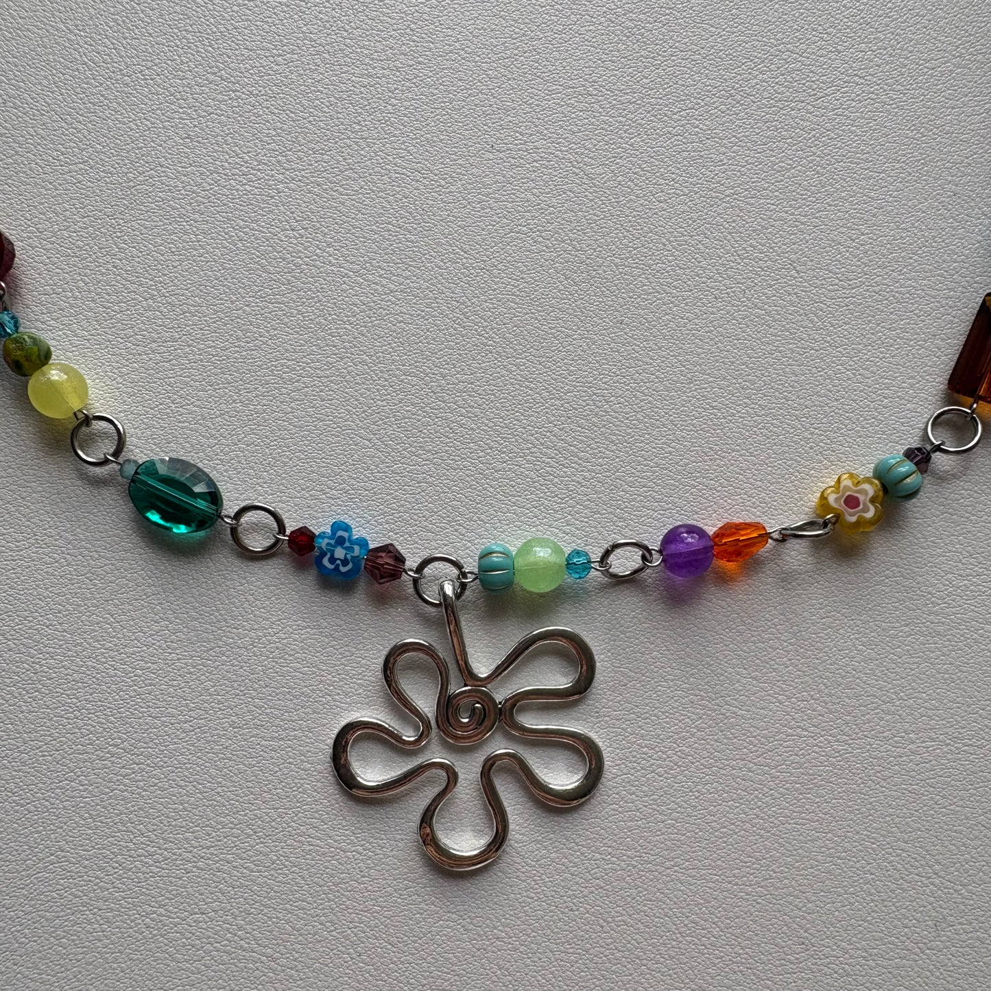 the groovy necklace- silver