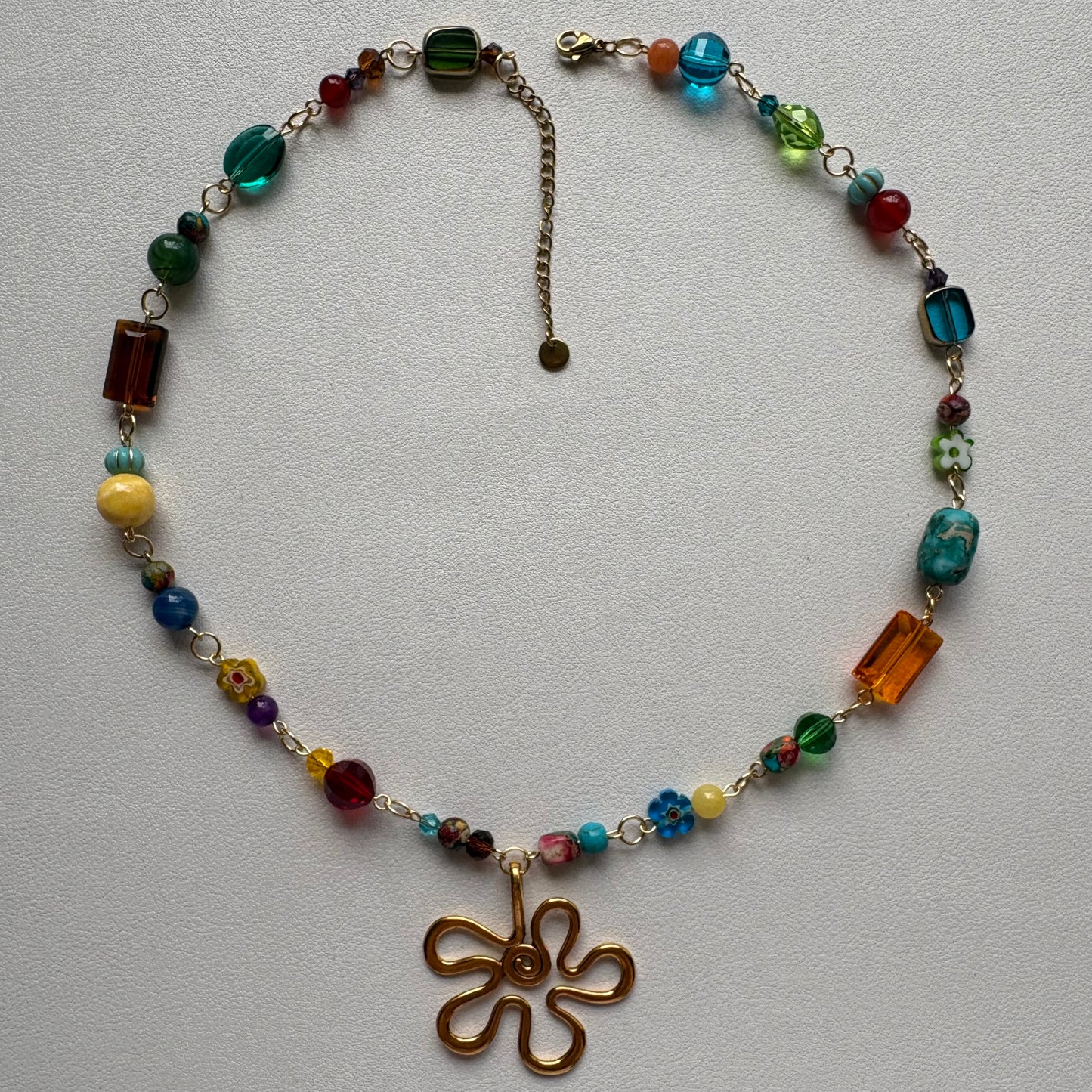 the groovy necklace