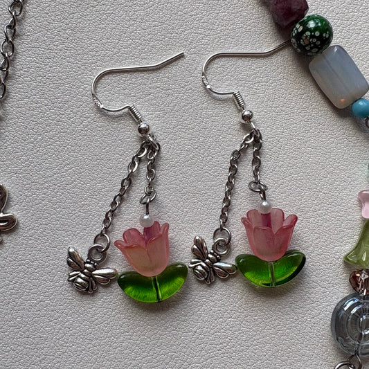 busy bee earrings