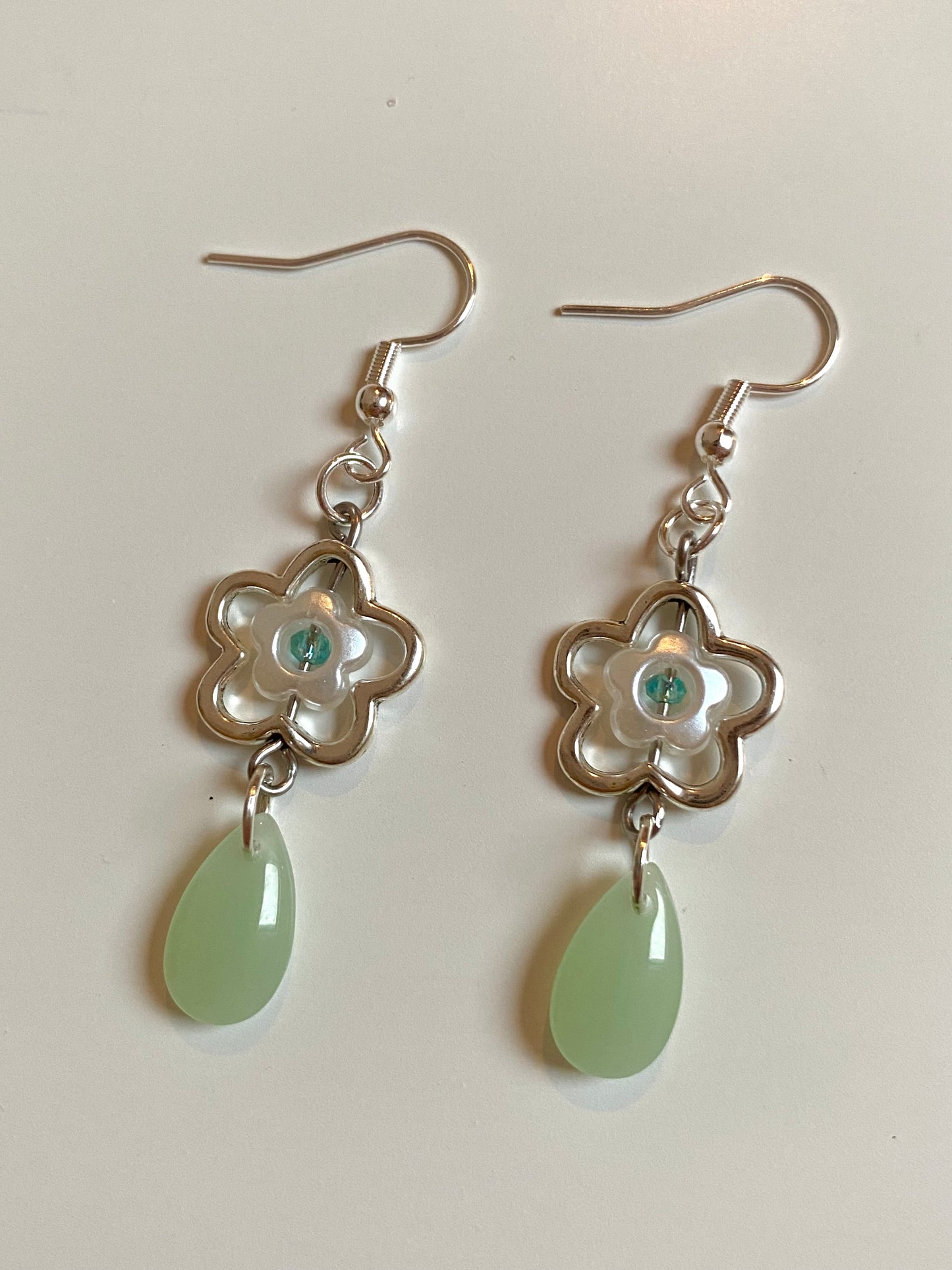 *silver flower earrings