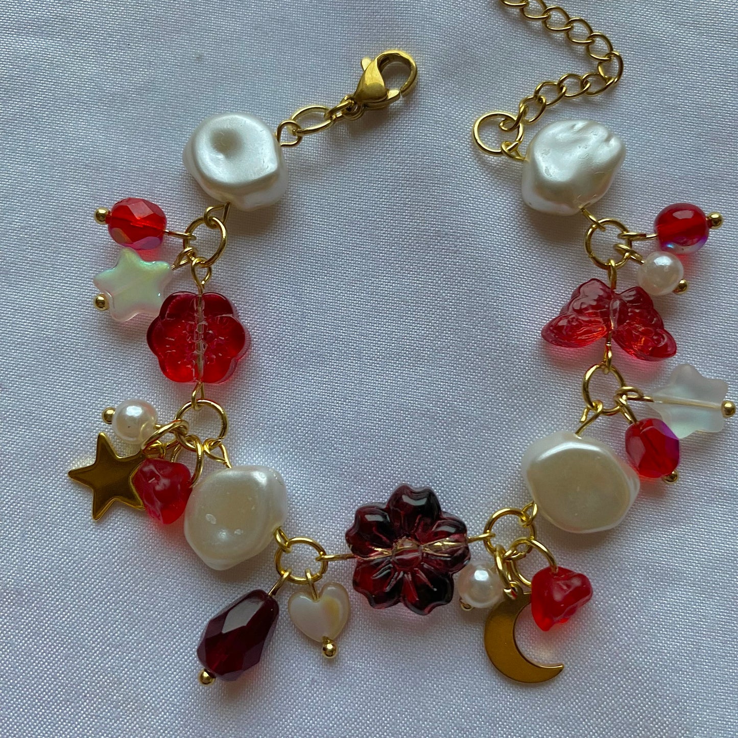 red pearl clutter bracelet