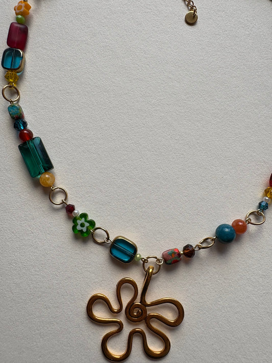 the groovy necklace